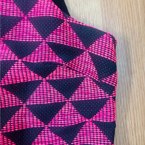 Trina Turk Dresses Size 4. Pink & black geometric pattern. Halter. EUC. Lined. - Picture 3 of 8